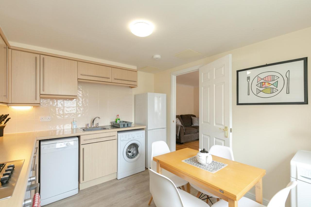 Dicksonfield Quiet Central Family Apartment With Parking Edimburgo Exterior foto