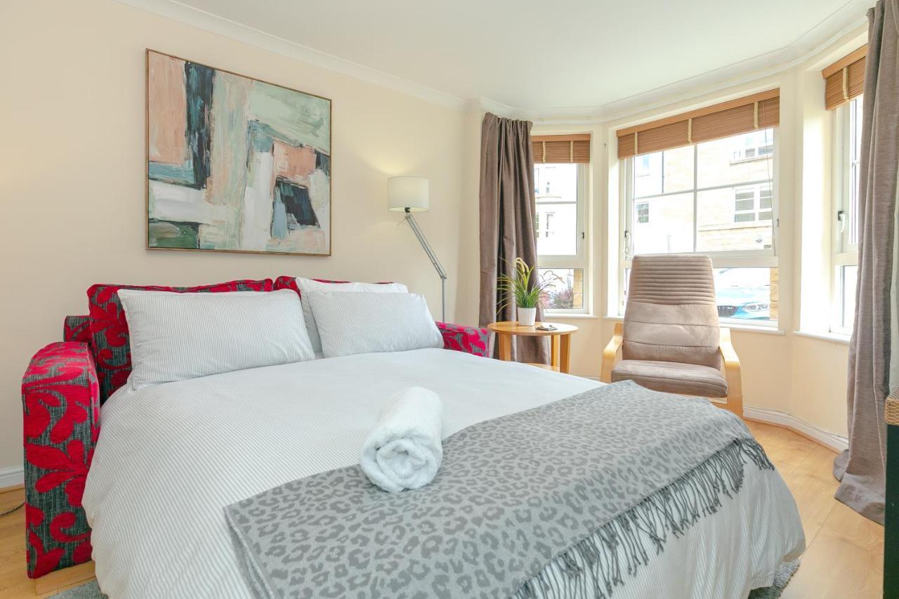 Dicksonfield Quiet Central Family Apartment With Parking Edimburgo Exterior foto
